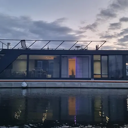 Luxus Hausboote - Exklusives Wohnen Auf Dem Wasser Hotel na wodzie